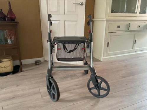 Rollator met houder voor kruk/stok, Diversen, Rollators, Gebruikt, Lichtgewicht, Opvouwbaar, Ophalen