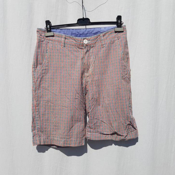 Leuke geruite korte broek. Mt W32., Kleding | Dames, Broeken en Pantalons, Zo goed als nieuw, Maat 38/40 (M), Kort, Ophalen of Verzenden