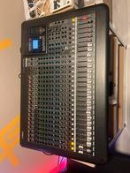 Yamaha MGP24X incl. flightcase, Ophalen, Zo goed als nieuw, 20 kanalen of meer, Microfooningang