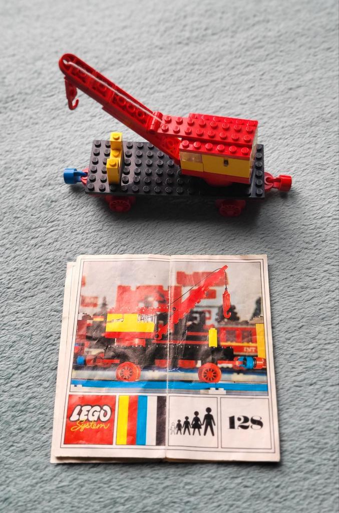 Lego trein 4,5 & 12 Volt rails hijskraan wagon (set 128), Kinderen en Baby's, Speelgoed | Duplo en Lego, Gebruikt, Lego, Complete set