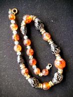 o.a. BARNSTENEN. Een grote barnsteen in het midden., Ophalen of Verzenden, Overige materialen