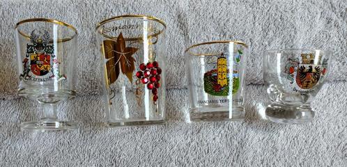 4 shotglaasjes / souvenirs allerlei, Verzamelen, Glas en Borrelglaasjes, Zo goed als nieuw, Borrel- of Shotglas, Ophalen of Verzenden