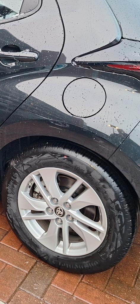 Z.g.a.n. Banden 185/65/15 Toyota Yaris/Avensis/Prius, Auto-onderdelen, Banden en Velgen, Band(en), Zomerbanden, 15 inch, 185 mm