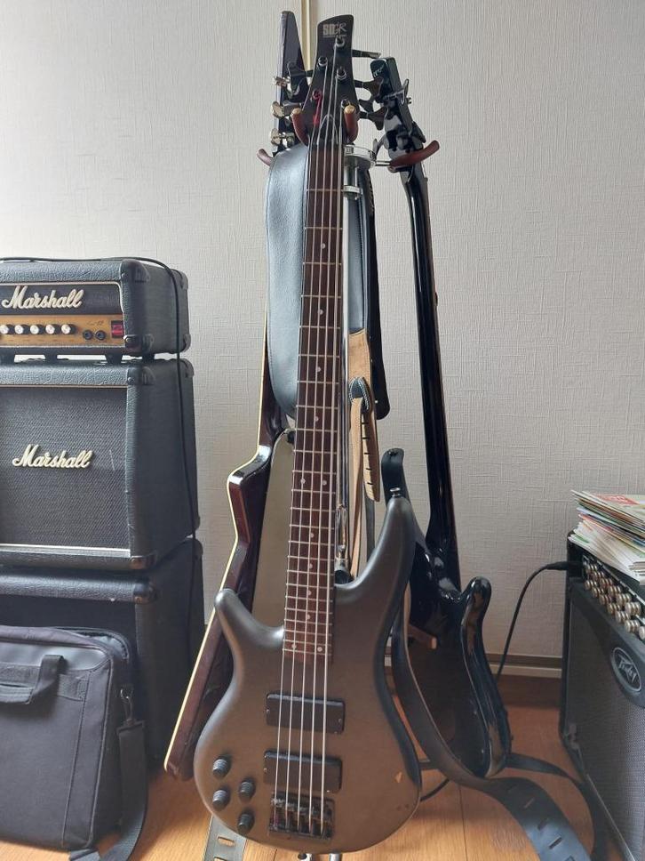 Ibanez SR645L  ( linkshandig / lefty ), Muziek en Instrumenten, Snaarinstrumenten | Gitaren | Bas, Gebruikt, Elektrisch, 5-snarig