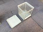 Plastic tralie broeinest 2 x, Ophalen of Verzenden, Zo goed als nieuw, Kooi-accessoires