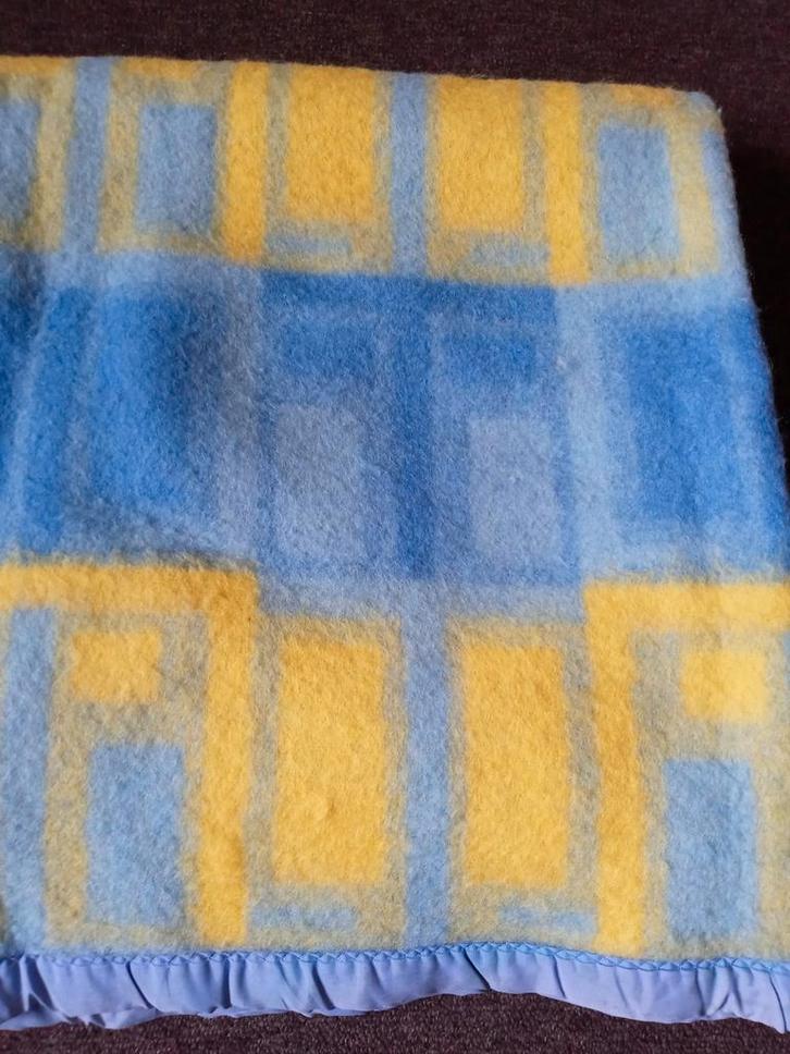 Prachtige vintage deken met mooie, heldere kleuren, Huis en Inrichting, Woonaccessoires | Plaids en Woondekens, Verzenden