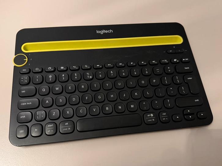 Logitech K480 Bluetooth Toetsenbord, Computers en Software, Toetsenborden, Gebruikt, Qwerty, Draadloos, Multimediatoetsen, Ophalen
