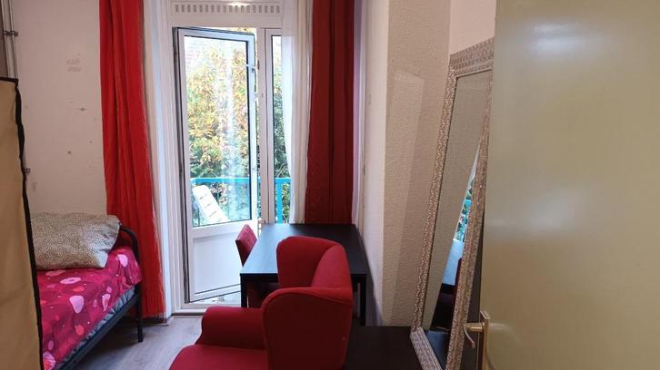 Room for rent in Amsterdam - Kamer te huur in Amsterdam, Huizen en Kamers, Kamers te huur, Amsterdam, Minder dan 20 m²