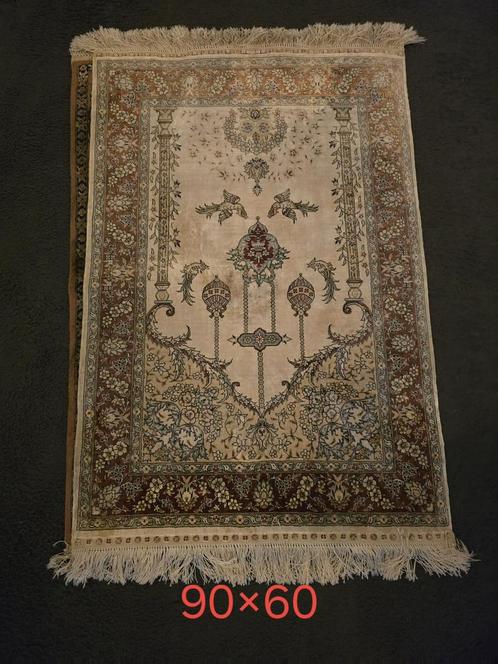 Handgeknoopte Zijde Perzische Tapijt - 9060 cm, Antiek en Kunst, Antiek | Kleden en Textiel, Ophalen