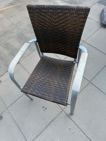 De arend terras tuin stoelen 7 stuks goedstaat stapelbaar beschikbaar voor biedingen