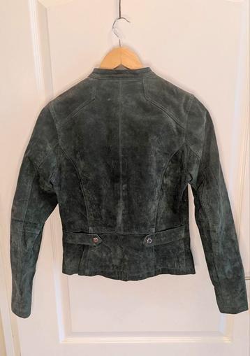 Suede leren jasje , maat m beschikbaar voor biedingen