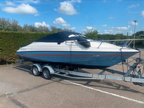 Bayliner capri cuddy, Watersport en Boten, Speedboten, Gebruikt, 6 meter of meer, Benzine, 200 pk of meer, Polyester, Binnenboordmotor