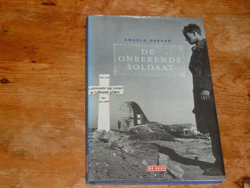 De onbekende soldaat (vermiste soldaten, Wo1, Wo2), Boeken, Oorlog en Militair, Zo goed als nieuw, Landmacht, Niet van toepassing