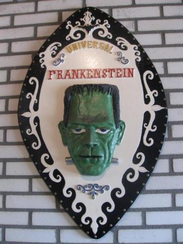 2 WANDBORDEN - DRACULA en FRANKENSTEIN beschikbaar voor biedingen
