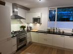 Complete keuken met Boretti en Bosch apparatuur, Huis en Inrichting, Keuken | Complete keukens, Ophalen, Wit, Hoekkeuken, Graniet of Steen
