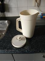 Tupperware schenkkan, Huis en Inrichting, Keuken | Tupperware, Ophalen, Nieuw, Crème