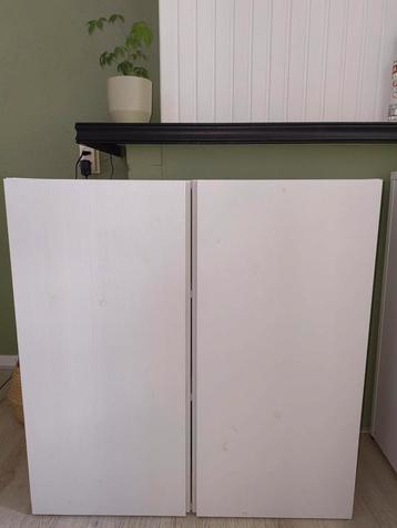 Ilvar kast ikea 2 stuks inclusief bovenplaat beschikbaar voor biedingen