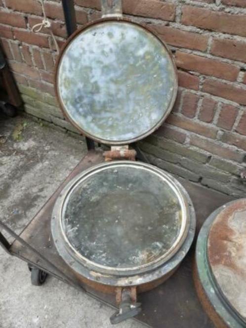 Oude vintage brozen stalen patrijspoort xl, Tuin en Terras, Tuinwanddecoratie, Gebruikt, Ophalen