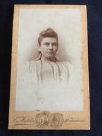 CDV, Vrouw, Eppe Helder, Middelburg, Carte de Visite, Ophalen of Verzenden, Voor 1940, Gebruikt, Foto