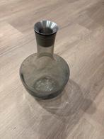 Grijze glazen karaf met metalen dop, Ophalen, Zwart, Minder dan 50 cm, Glas
