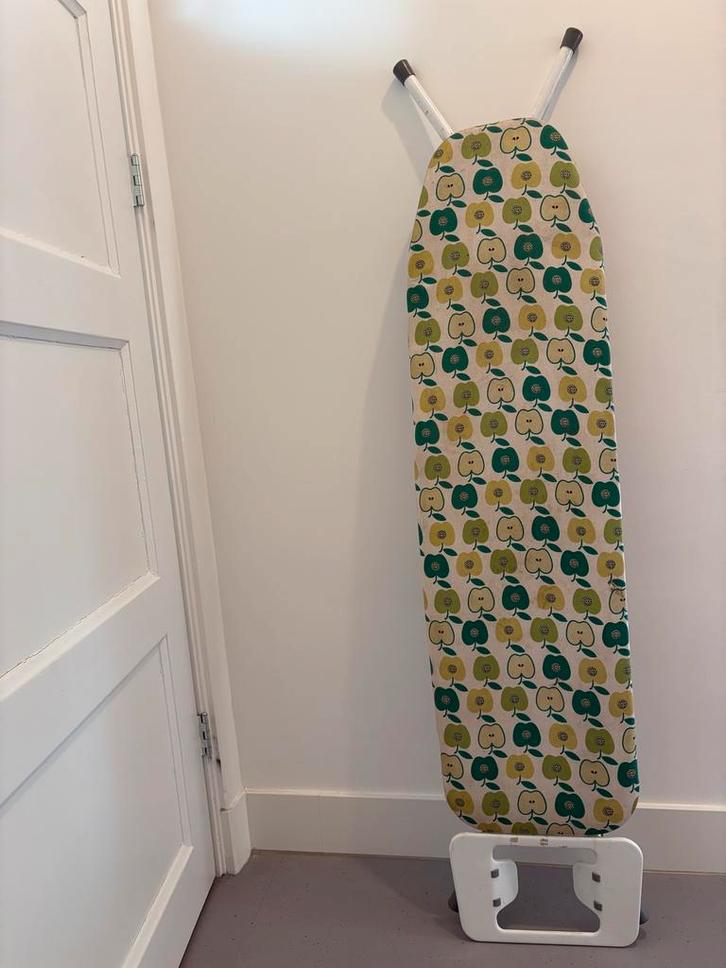 Strijkplank met leuke print, Witgoed en Apparatuur, Strijkijzers en Strijkplanken, Gebruikt, Ophalen
