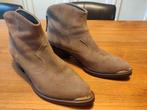 UNISA, lage laarsjes , taupe,suede, 40, ZGAN, Bruin, Lage of Enkellaarzen, Ophalen of Verzenden, Zo goed als nieuw