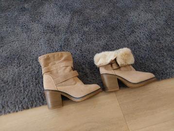 STEVE MADDEN MADDEN GIRL PRACHTIGE LAARSJES MAAT 39  beschikbaar voor biedingen