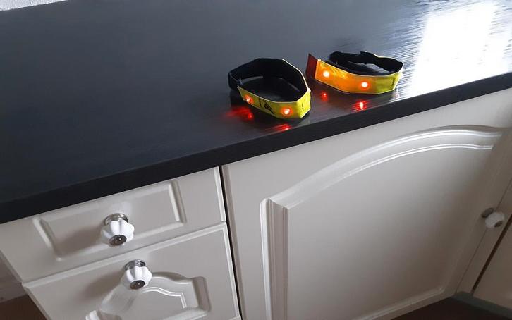 Hardloop  Verlichting - Veiligheid voor Wandelen & Hardlopen, Sport en Fitness, Loopsport en Atletiek, Gebruikt, Overige typen