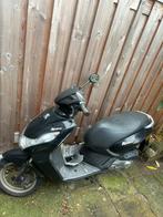 Peugot kisbee geel kenteken loop of sloop, Gebruikt, Ophalen of Verzenden, Benzine, Peugeot