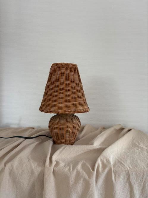 Vintage rotan tafellamp wabisabi japandi, Huis en Inrichting, Lampen | Tafellampen, Zo goed als nieuw, Minder dan 50 cm, Overige materialen