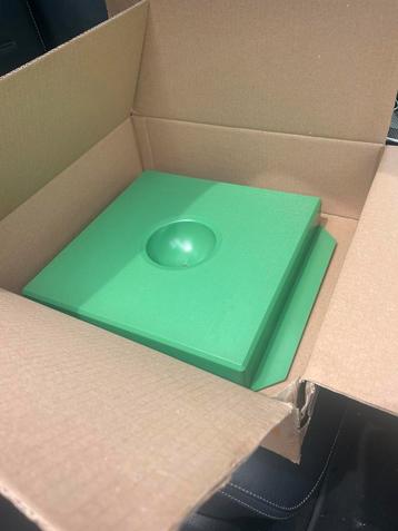 Knikkertegel groen kunststof 30x30 cm beschikbaar voor biedingen