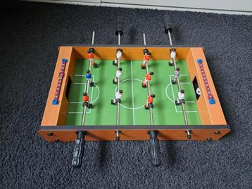 Tafelvoetbal beschikbaar voor biedingen