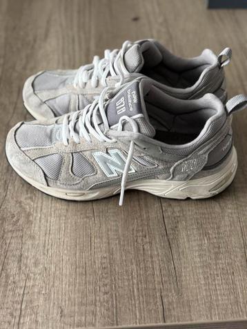 New Balance 878 dessert (Maat 43) beschikbaar voor biedingen
