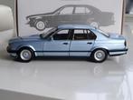 1:18 Minichamps BMW 730i (E32) Lichtblauw metallic, Minichamps, Auto, Ophalen of Verzenden, Zo goed als nieuw