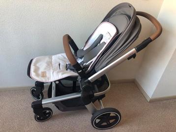 Joolz Hub + Gorgeous Grey Kinderwagen & Reiswieg (2021) beschikbaar voor biedingen