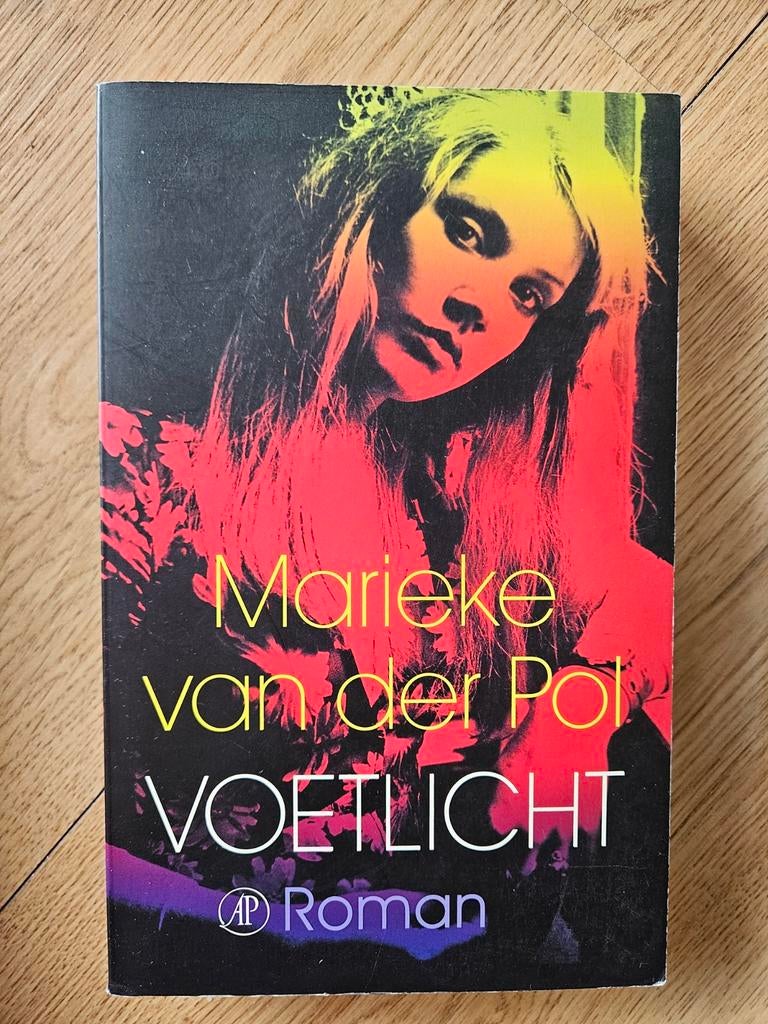 Voetlicht van Marieke van der pol, Ophalen of Verzenden, Gelezen, Marieke van der pol