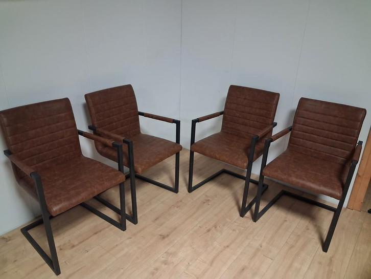 Comfortabele eetkamerstoelen. Z.g.a.n., Huis en Inrichting, Complete eetkamers, Zo goed als nieuw, 4 tot 6 stoelen, Ophalen