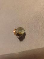 Vintage Ring met Lichtgroene Steen, 18 tot 19, Gebruikt, Ophalen of Verzenden, Met edelsteen