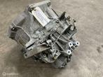 6-versnellingsbak BMW 2-serie Gran Tourer F46 23008689433, Ophalen, Gebruikt, BMW, BMW