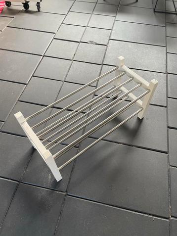 IKEA TJUSIG schoenenrek - Zo goed als nieuw! beschikbaar voor biedingen