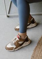 Nike Air Huarache x Stüssy LD “Desert Oak”. Maat 40, Ophalen of Verzenden, Nieuw, Sneakers of Gympen