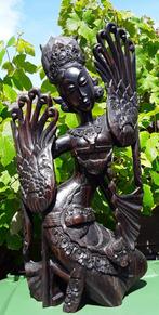 HARDHOUTEN BEELD INDISCHE DANSERES, Antiek en Kunst, Ophalen of Verzenden