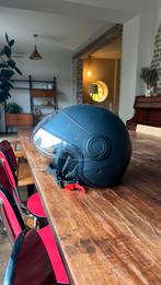 Helm XL 61cm scooter brommer, Ophalen of Verzenden, Zo goed als nieuw, Extra large of groter