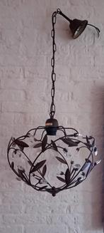 Sfeervolle hanglamp met kristalaccenten, Ophalen