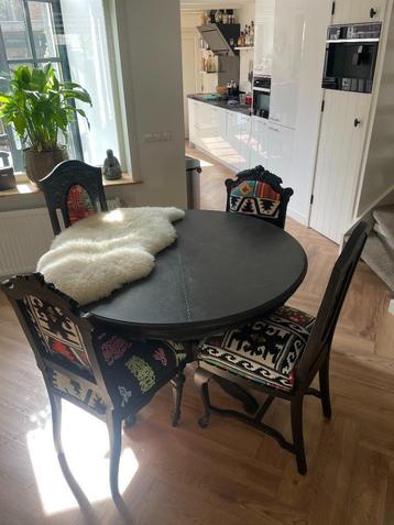  Biedermeier eethoek beschikbaar voor biedingen