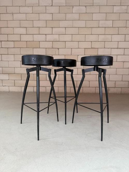 Zeus Noto Alice barstool by Claudio Nardi (voorraad 3), Huis en Inrichting, Barkrukken, Gebruikt, Kunststof, Metaal, 1 kruk, Ophalen