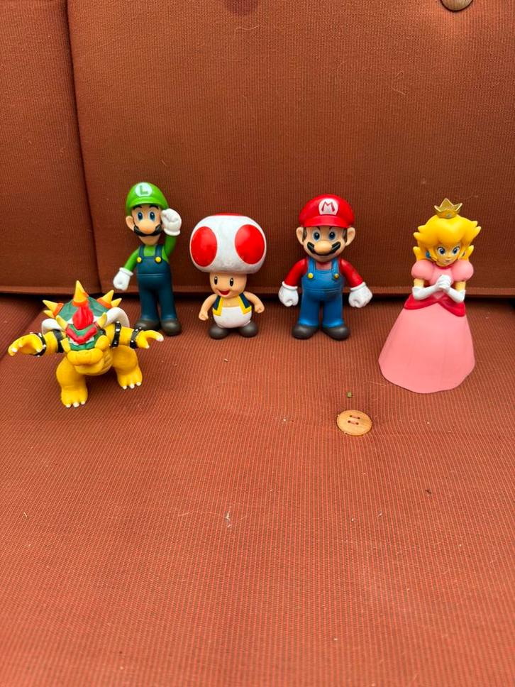 Super Mario en vrienden 5 personages 11cm, Verzamelen, Beelden en Beeldjes, Zo goed als nieuw, Fantasy, Ophalen of Verzenden