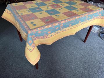 Tafelkleed Carré 4 - 135 x 165 cm - NIEUW - B-keus beschikbaar voor biedingen
