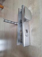 voordeur schilden+kruk en knop PC maat 72mm, Ophalen of Verzenden, Zo goed als nieuw, Rvs, Klink of Kruk