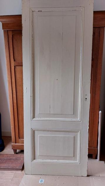 oude paneel deur